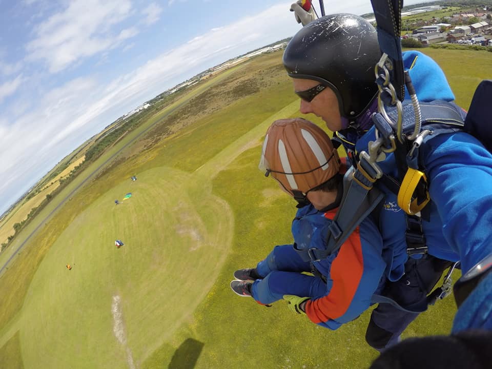 Charity skydive raises over £1000 for the Butterwick Hospice 8 skydive 10