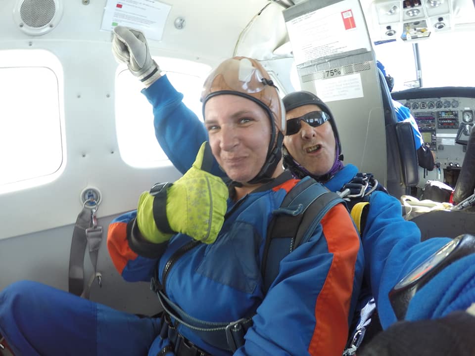 Charity skydive raises over £1000 for the Butterwick Hospice 10 skydive 13