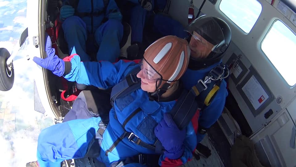 Charity skydive raises over £1000 for the Butterwick Hospice 13 skydive 16