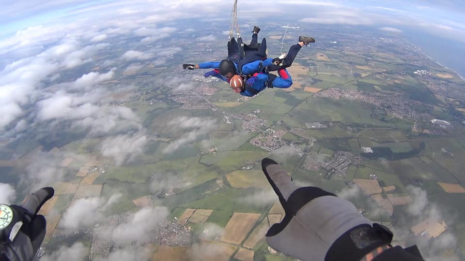 Charity skydive raises over £1000 for the Butterwick Hospice 15 skydive 18