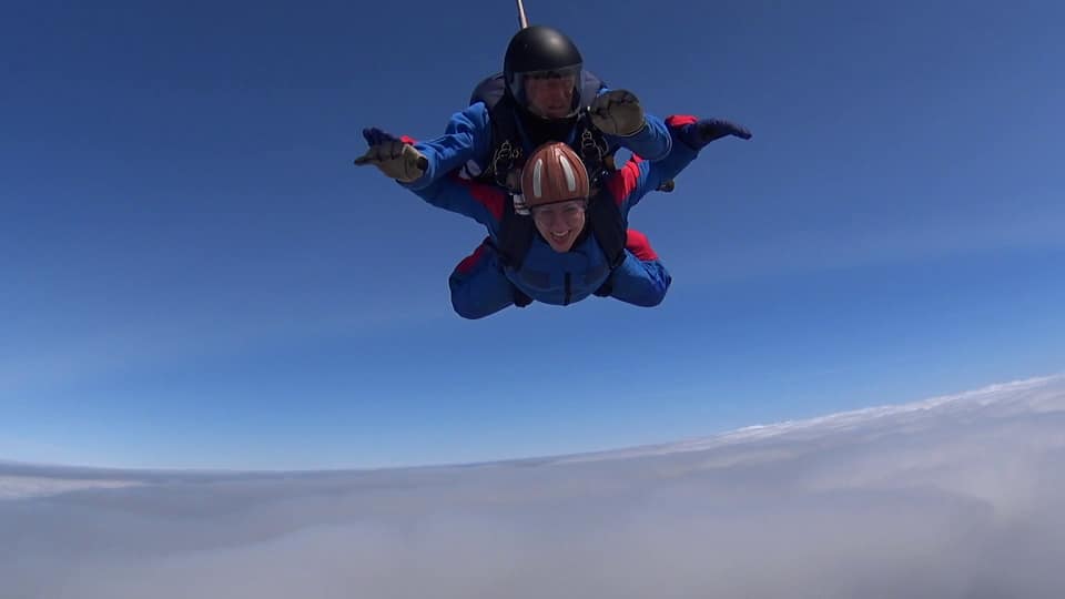 Charity skydive raises over £1000 for the Butterwick Hospice 17 skydive 6