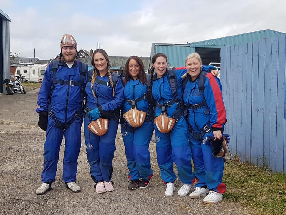 Charity skydive raises over £1000 for the Butterwick Hospice 25 skydive 8